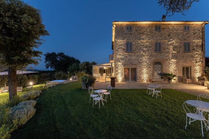 Location de vacances pour 2 personnes, avec vue et jardin, animaux acceptés