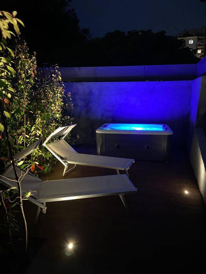 Villa per 2 persone, con Idromassaggio e Terrazza nonché Giardino a Imperia