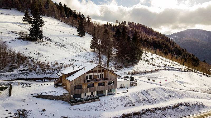 Chalet pour 8 personnes, avec Terrasse ainsi que Jardin et Sauna dans Grand Est