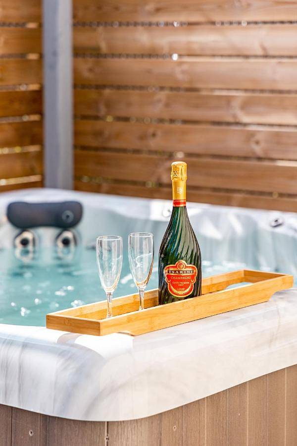 Location de vacances pour 2 personnes, avec jardin et jacuzzi dans Havre de Rothéneuf - 3