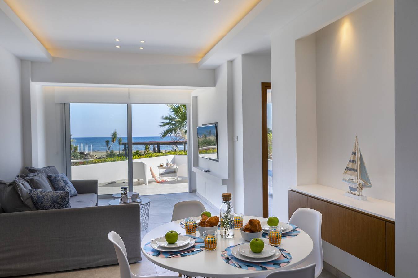 Appartamento intero, Imagine You and Your Family Renting this Perfect Beachfront Apartment, Larnaca Apartment 1388 in Larnaca, Distretto di Larnaca
