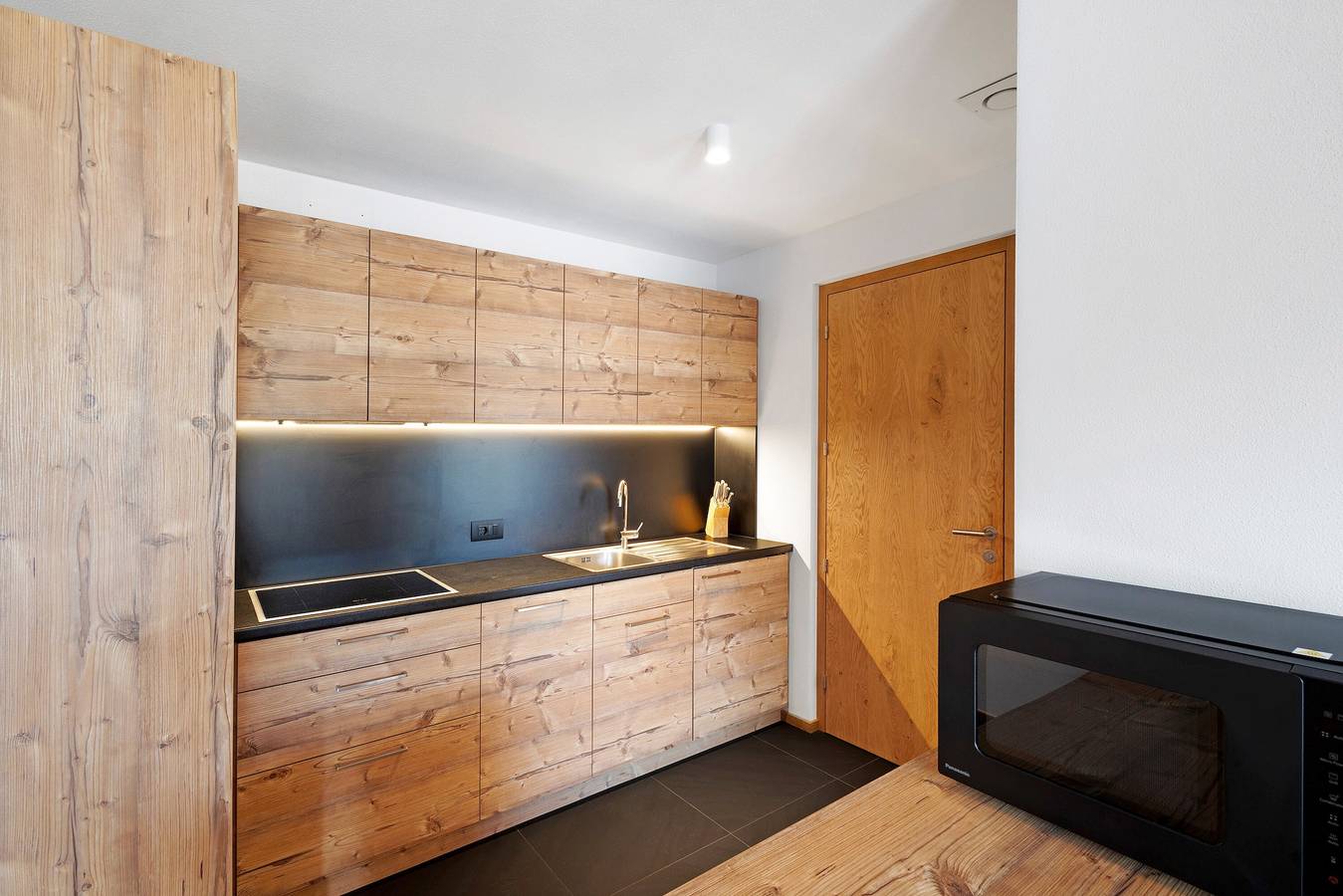 Geheel appartement, Appartement 'Villa Kriendl Nr 4 Dreifinger' met uitzicht op de bergen, gedeelde tuin en Wi-Fi in Mitterolang - Valdaora di Mezzo, Olang