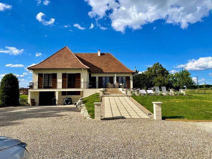 Chambre d’hôte pour 2 personnes, avec Terrasse ainsi que Jardin et Vue à Pomport