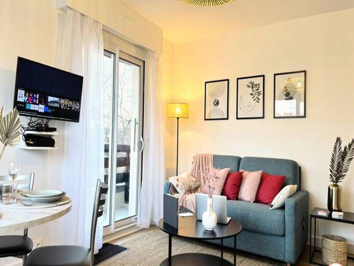 Gîte pour 4 personnes, avec balcon, adapté aux familles dans Gare de Trouville - Deauville - 3