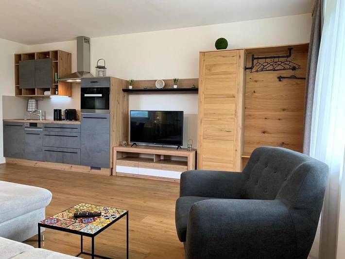 Ferienwohnung für 4 Personen, mit Balkon und Seeblick sowie Ausblick in Strobl - 3
