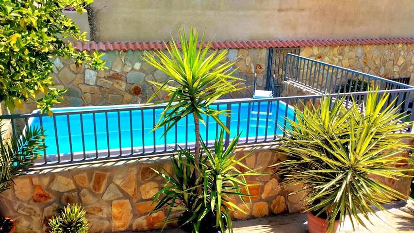 Casa de vacaciones para 7 personas, con Terraza además de Jardín y Piscina en Provincia de Badajoz - 2