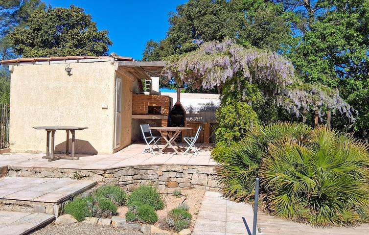 Location de vacances pour 3 personnes, avec jardin à Besse-sur-Issole - 3