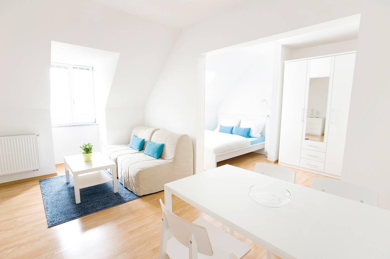 Entire studio, City, Country, River Studio Apartment '3' in Regensburg, Eastern Bavaria