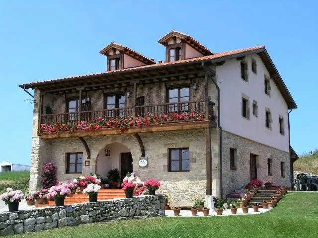 Hotel for 2 people, with view and garden - 1
