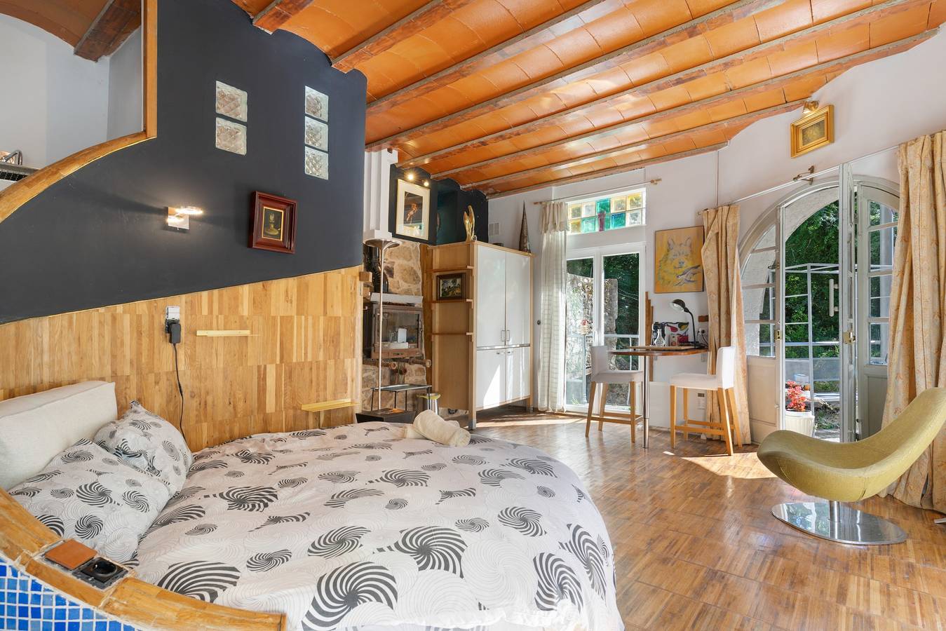 Apartamento entero, Apartamento 'Zentralclub Electra Turbina' con balcón in Belmonte de Miranda, Cordillera Cantábrica