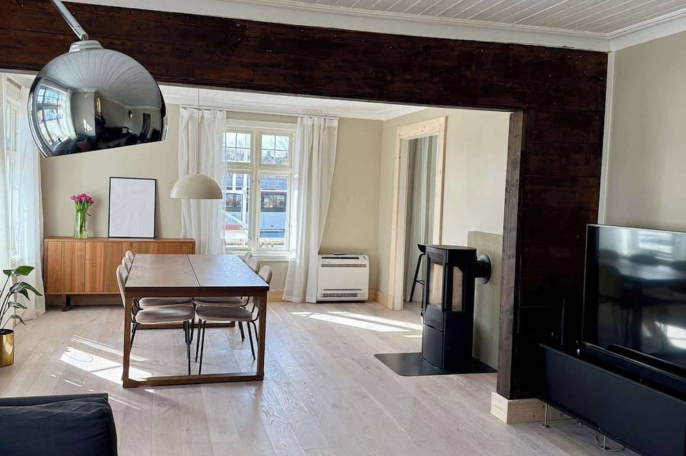 4-Bedroom Apartment w/ Free Parking in Haugesund