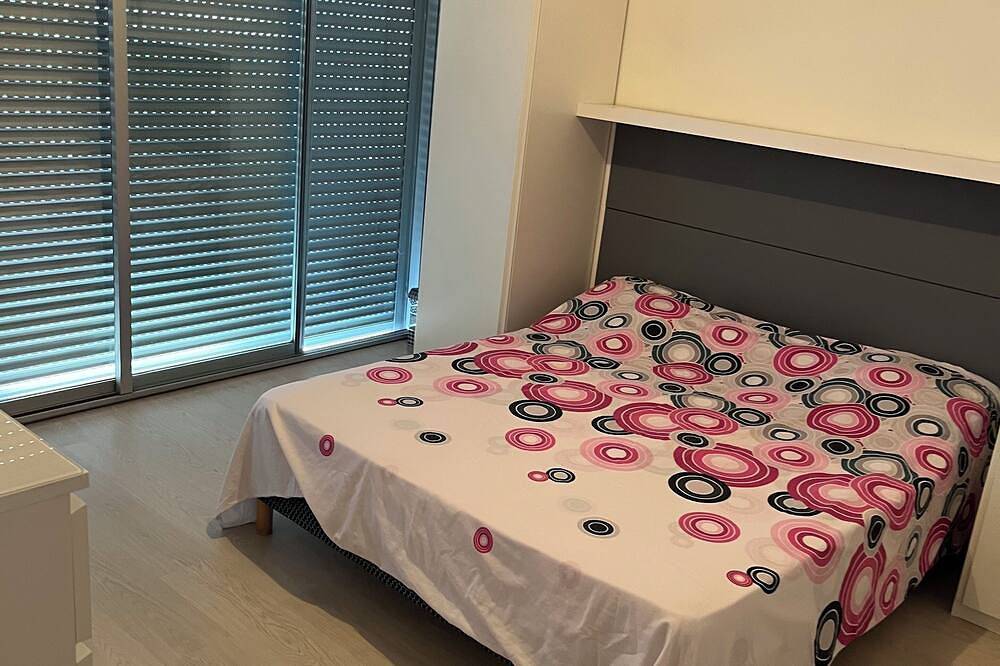 Entire apartment, Bright downtown apartment in Montauban, Tarn-et-Garonne