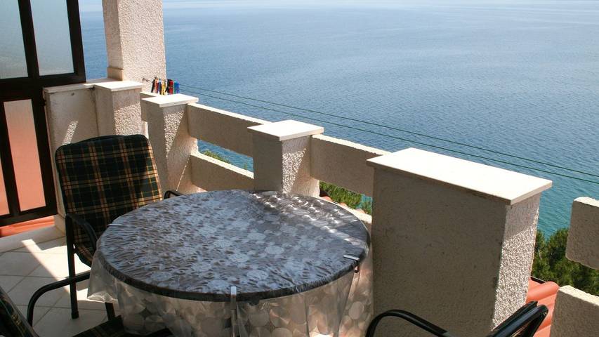 Studio für 3 Personen, mit Terrasse, mit Haustier in Pisak