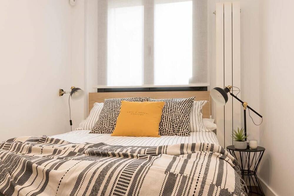 Entire apartment, Los apartamentos de Elena, centro histórico I by El Rincon in Logroño, La Rioja Province