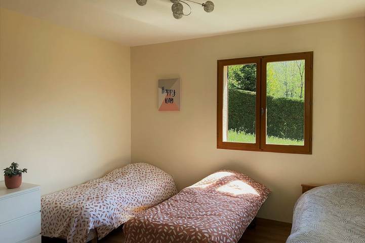 Gîte pour 5 personnes, avec jardin et terrasse à Pallud - 3