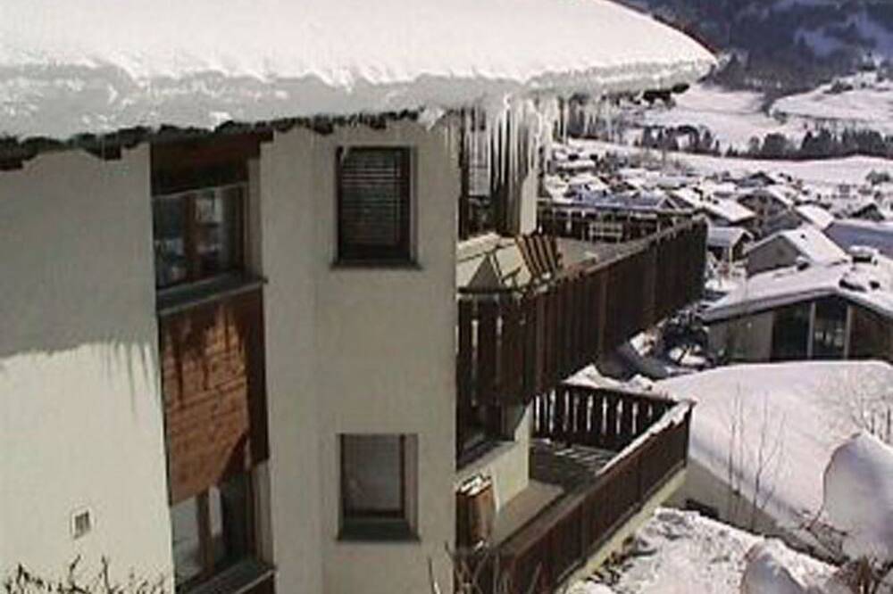 Ganze Wohnung, Mira Piz Mundaun, (Sagogn). 3 Zimmerwohnung in Sagogn, Flims Laax Falera