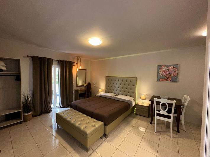 Ferienwohnung für 2 Personen, mit Ausblick und Terrasse in Faliraki - 3