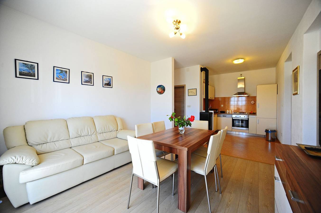 Ganze Wohnung, 2-Zimmer-Ferienwohnung mit Balkon Gornje selo, Solta A-15545-a in Stomorska, Solta