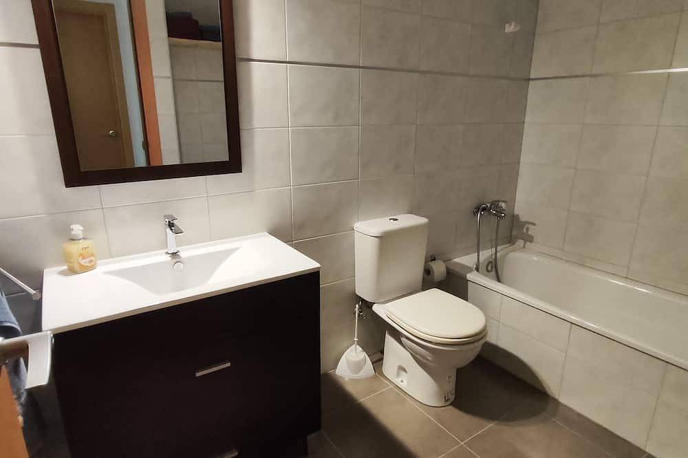 Ganze Wohnung, Penthouse im Herzen des Ebrodeltas mit Flussblick direkt an der Uferpromenade. in Terres de l'Ebre, Delta de l'Ebre