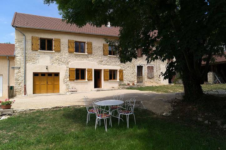 Gîte pour 5 personnes, avec Terrasse et Jardin