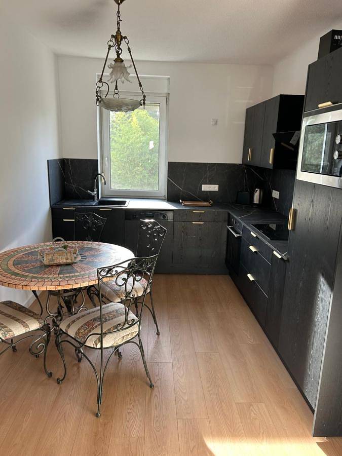 Appartement de vacances pour 6 personnes, avec terrasse et vue