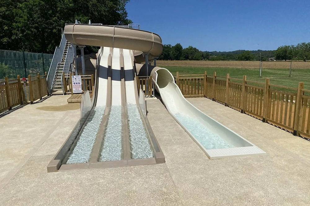 ZEcamping 4* piscine chauffée animations mobil-home 36m2 8 pers in Sainte-Nathalène, Périgord Noir