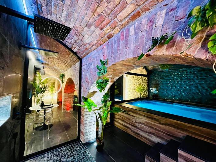 Gîte pour 2 personnes, avec jacuzzi et piscine à Valence - 3