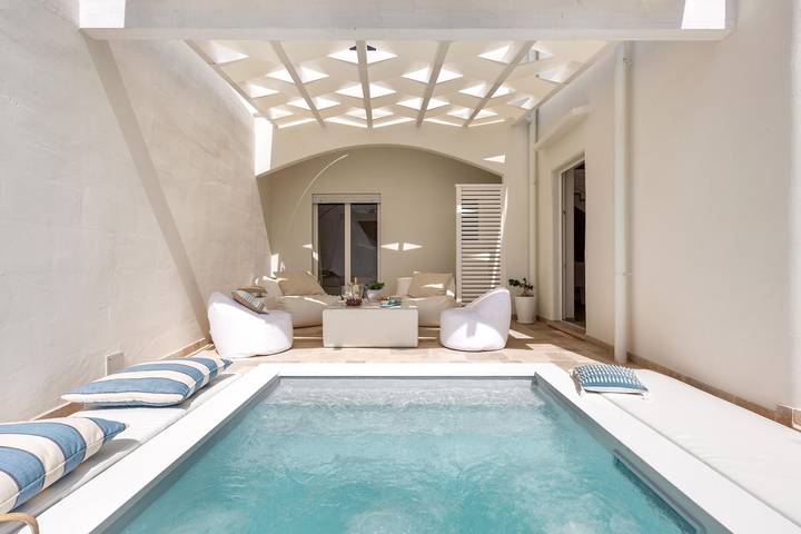 Ferienhaus für 7 Personen, mit Pool
