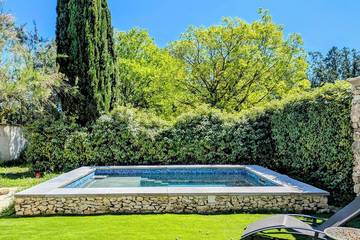 Agriturismo für 6 Personen, mit Garten und Whirlpool in der Provence