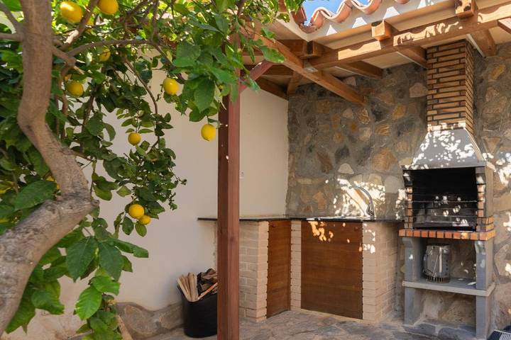 Casa rural para 4 personas, con jardín además de jacuzzi y piscina, Familias con niños en Comunidad Valenciana - 4