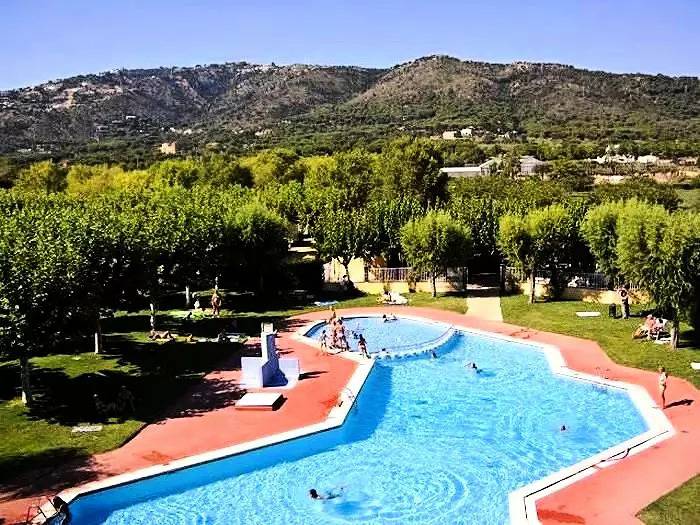 Camping für 4 Personen, mit Pool und Terrasse an der Costa Brava - 2