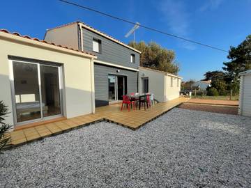 Location de vacances pour 10 personnes, avec terrasse dans Plage des Demoiselles