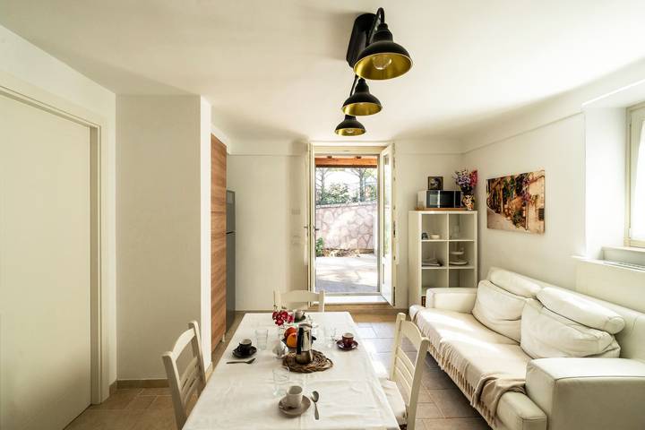 Location de vacances pour 6 personnes, avec jardin à Selva di Fasano - 2