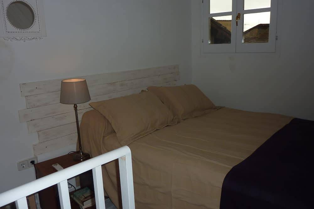 Casita blanca in the heart of Graus in Graus, Pirineos