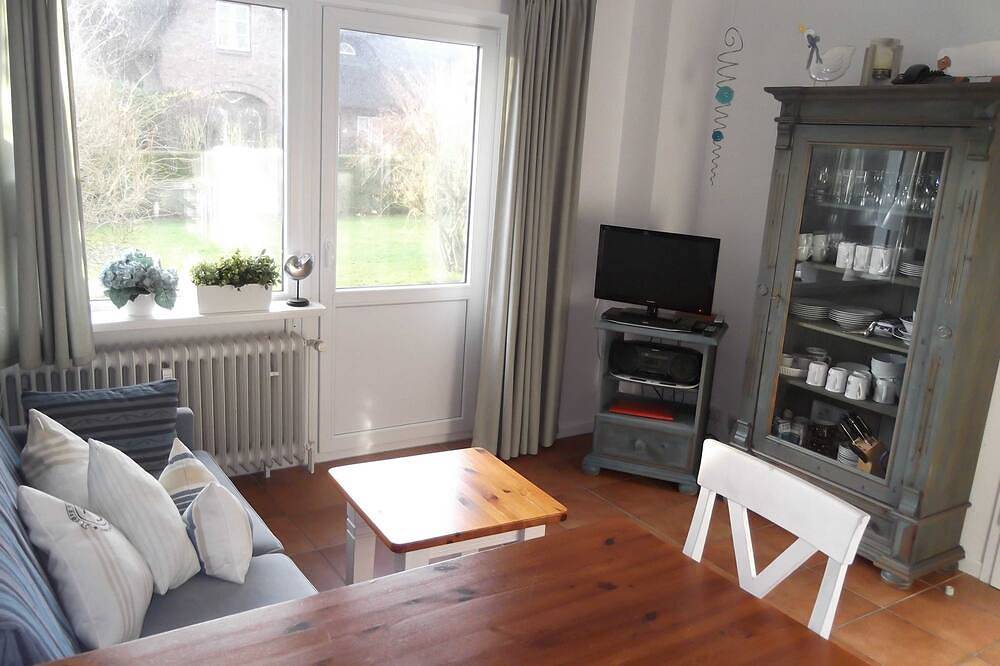 Ganze Wohnung, Bi de Süd 45  Eg Whg. 2 mitte in Nieblum, Föhr