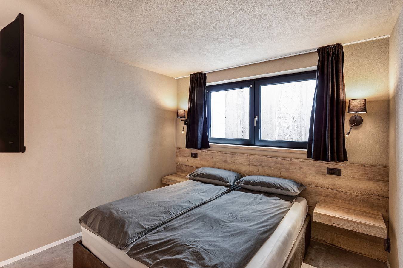Entire apartment, Holiday Apartment 'Nido' with Mountain View, Terrace & Wi-Fi in Livigno (Town), Livigno