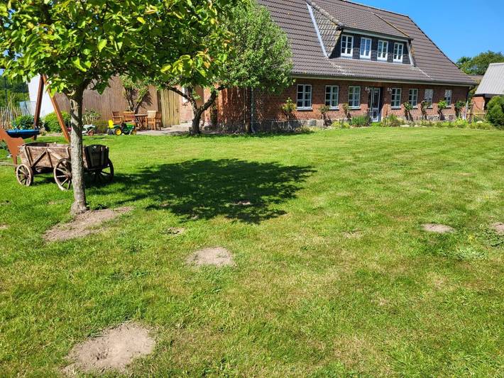 Ferienwohnung für 5 Personen, mit Terrasse und Garten, kinderfreundlich in Steinbergkirche - 2