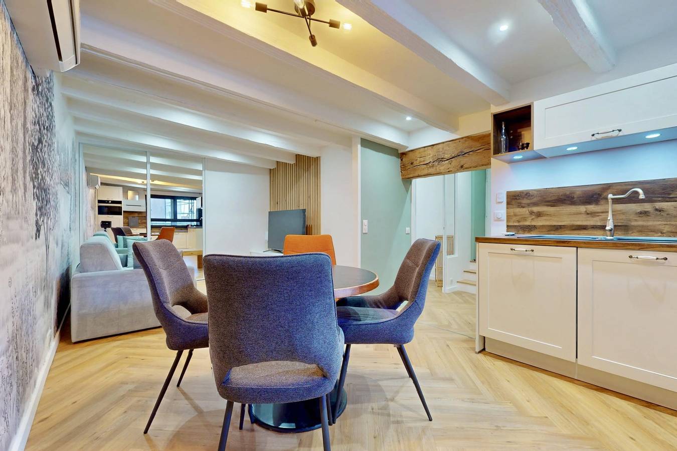 Ganze Wohnung, Ferienwohnung für 4 Personen mit Seeblick in Annecy, Annecy und Umgebung