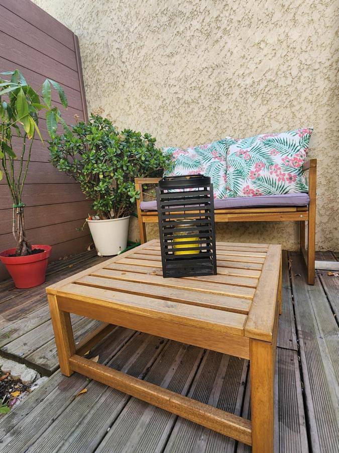 Gîte pour 2 personnes, avec jardin ainsi que jacuzzi et piscine à La Valette-du-Var - 3