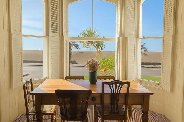 Apartment for 6 people, with view, with pets in Folkestone