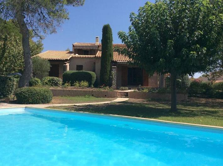 Maison d’hôte pour 10 personnes, avec Balcon ainsi que Jardin et Piscine à Le Muy