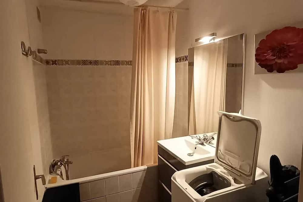 Appartement entier, Homerez - Studio à Clermont-Ferrand in Clermont-Ferrand, Parc naturel régional des Volcans d'Auvergne