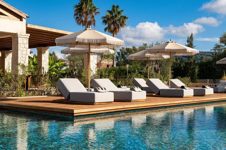 Hôtel pour 2 personnes, avec Balcon et Jacuzzi ainsi que Terrasse et Jardin