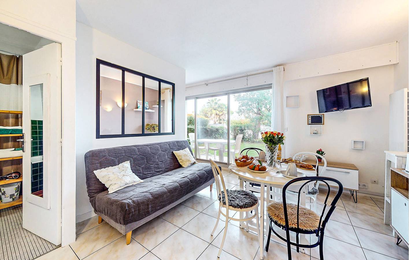 Apartamento vacacional entero, Apartamento junto a la playa con aparcamiento, jardín y microondas - 800m de La Grande Conche in Saint-Georges-de-Didonne, Region de Rochefort