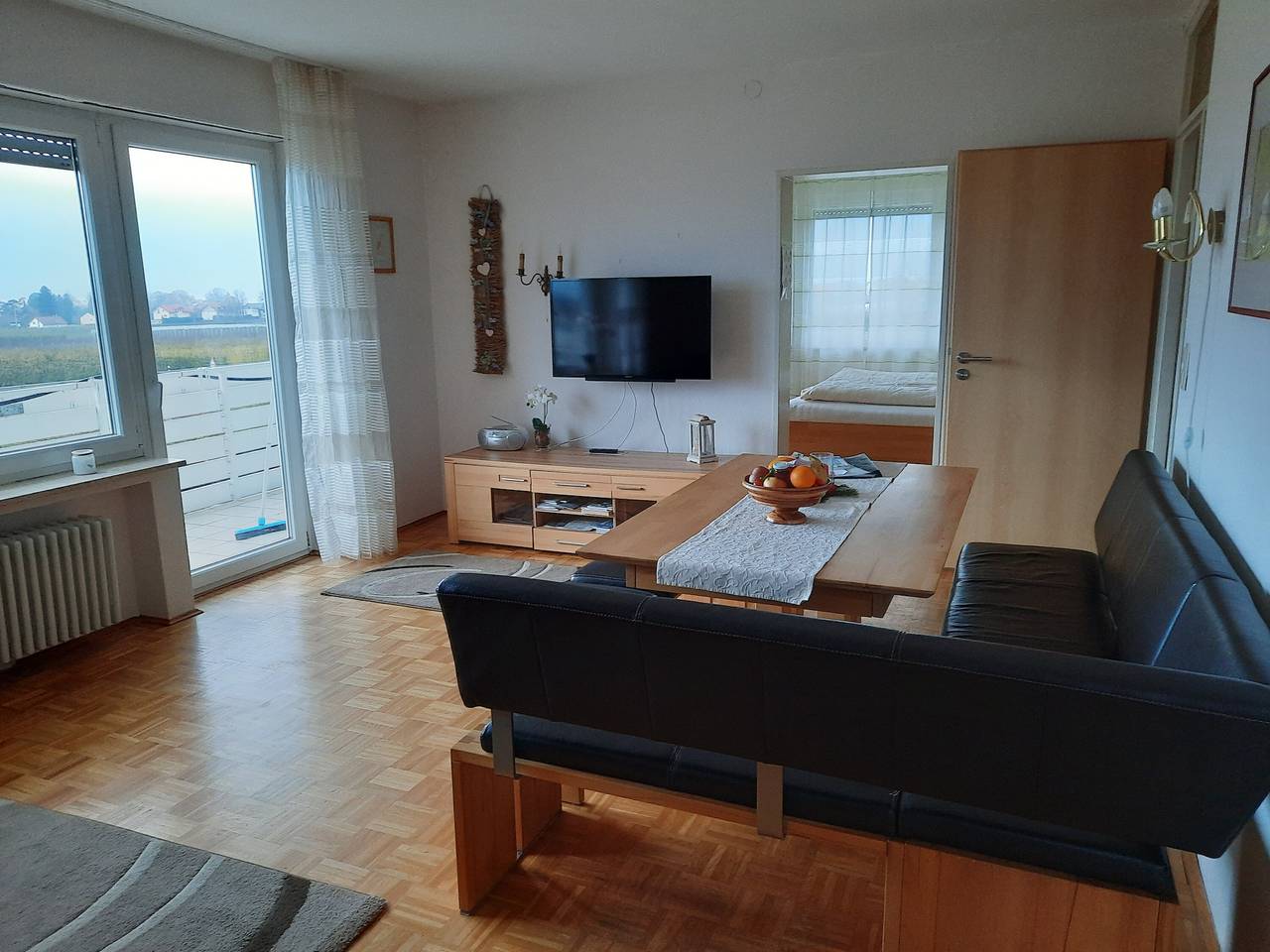 Ganze Wohnung, Ferienwohnung 2 Marschall" mit Gemeinschaftsgarten, Balkon und Wlan in Wasserburg (Bodensee), Bayerisch Schwaben