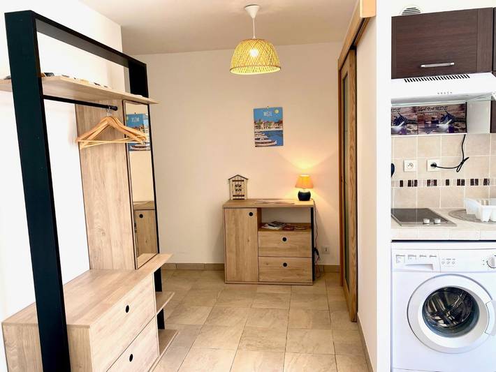 Ganzes Studio, Renoviertes Studio im Herzen von Mèze, hell und klimatisiert in Mèze, Mittelmeerküste (Frankreich)