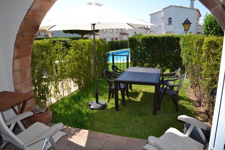 Casa rural para 5 personas, con Balcón y Terraza además de Jardín y Piscina en L' Estartit - 3