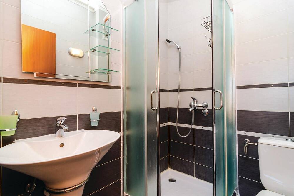 Entire apartment, Cozy apartment in Baosici in Baošići, Bay of Kotor
