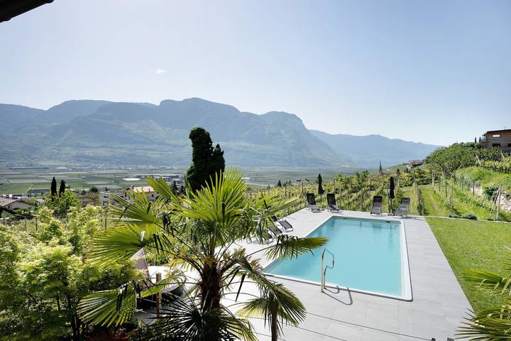 Appartement entier, Appartement 'Bacchushof Lagrein' avec vue sur les montagnes, Wi-Fi et climatisation in Termeno sulla Strada del Vino, Massif de Non