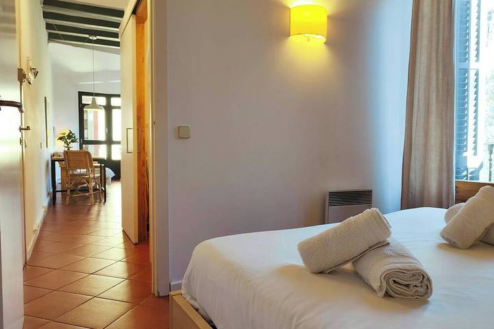Entire apartment, Rambla F - Plaça Catalunya, great views! in Barcelona Centre, Barcelona